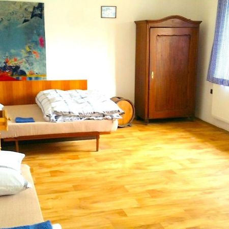 Safar Residence Hrachoviste Luaran gambar
